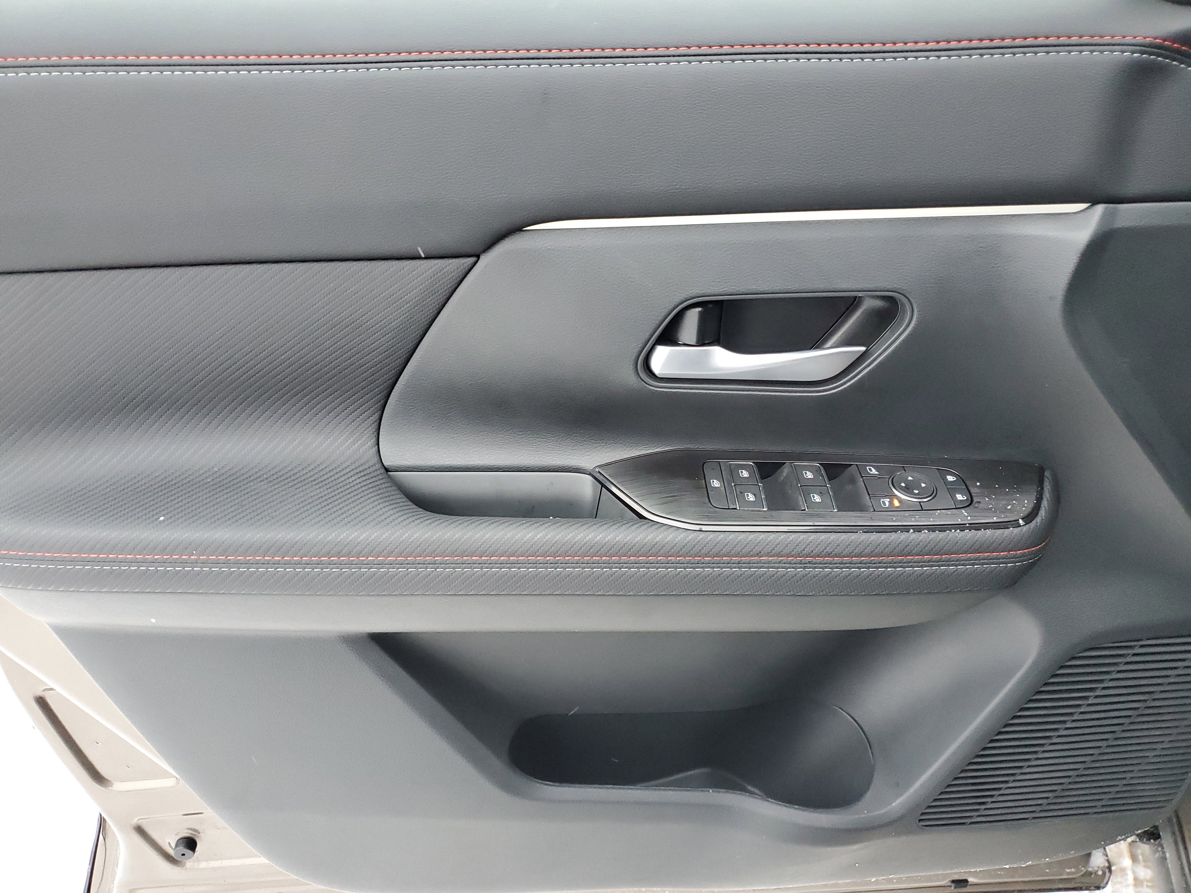 New 2026 Nissan Kicks SR w/ SR Premium Package image 21