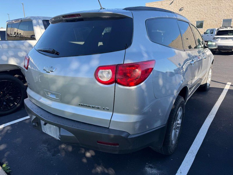 Used 2011 Chevrolet Traverse LS FWD image 4