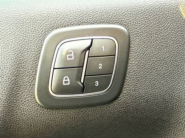 Certified 2022 Ford Escape Titanium image 22