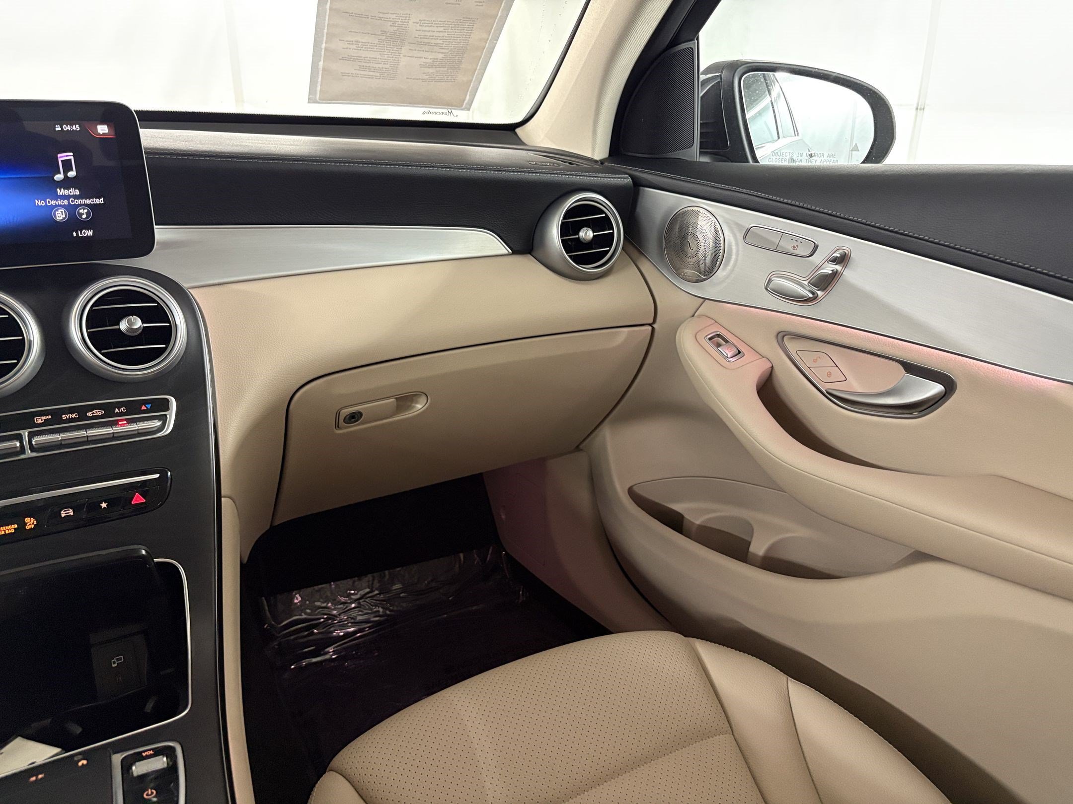 Used 2023 Mercedes-Benz GLC 300 4MATIC Coupe image 30