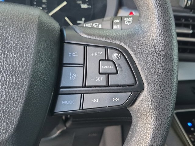 Certified 2026 Toyota Sienna LE FWD image 25