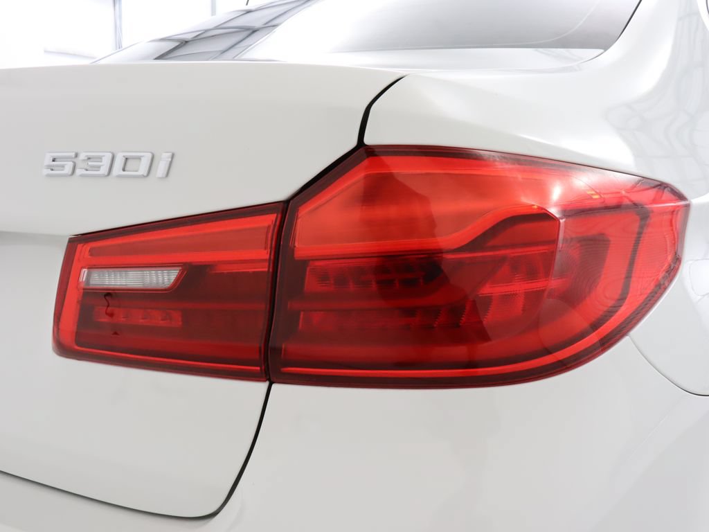 Used 2019 BMW 530i w/ Convenience Package RWD image 10