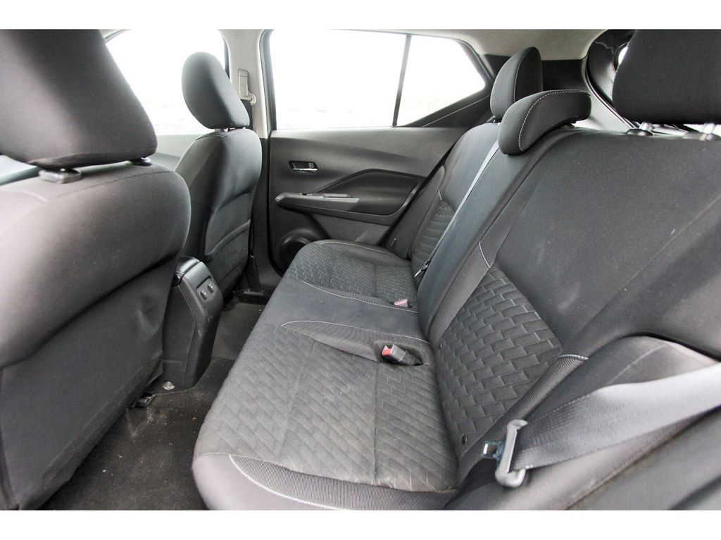 Used 2021 Nissan Kicks SV FWD image 14