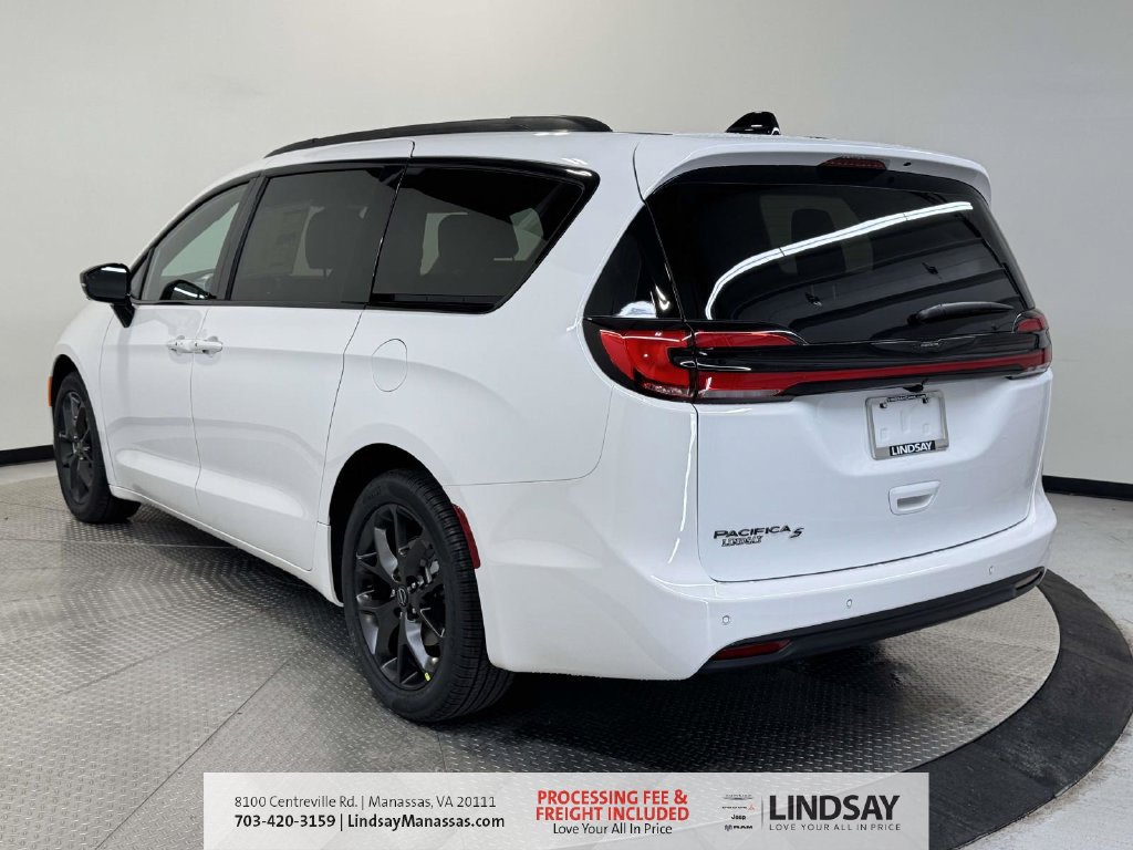 New 2026 Chrysler Pacifica Select w/ S Appearance Package FWD image 6