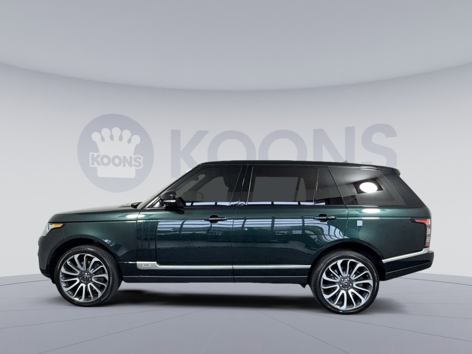 Used 2016 Land Rover Range Rover Long Wheelbase Supercharged AWD/4WD image 2
