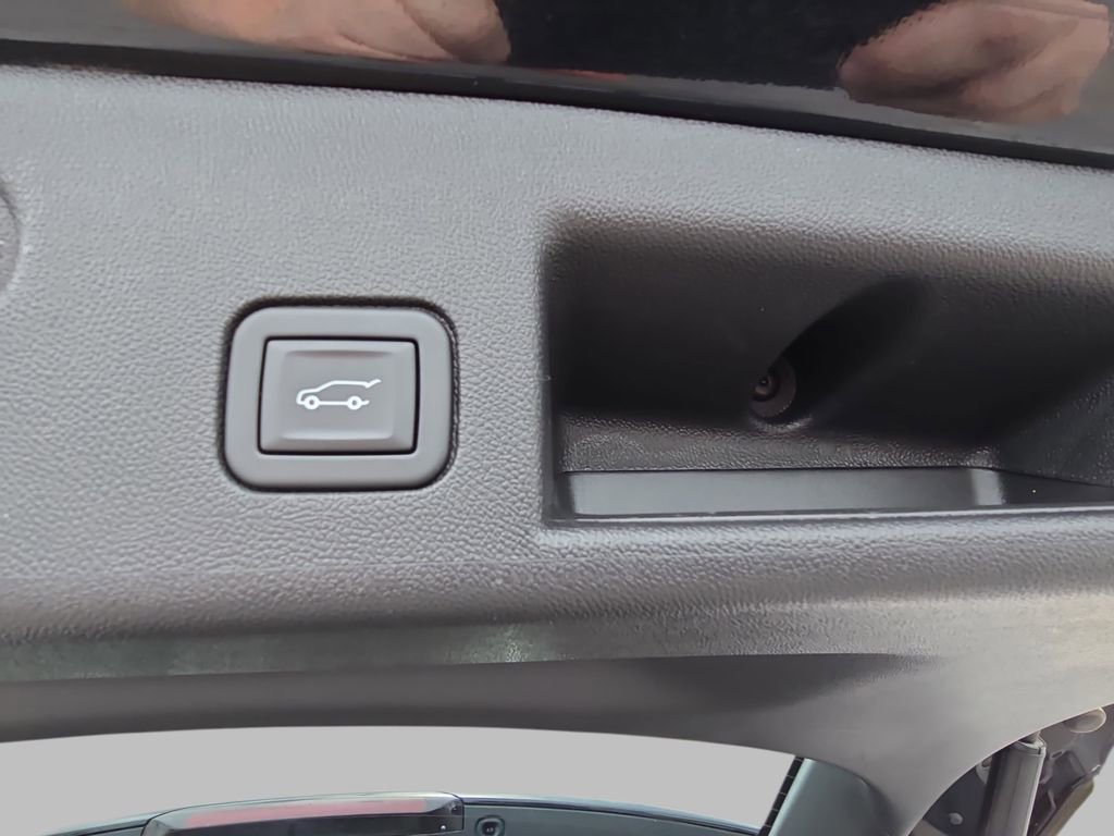 Certified 2023 Chevrolet Equinox RS AWD/4WD image 14