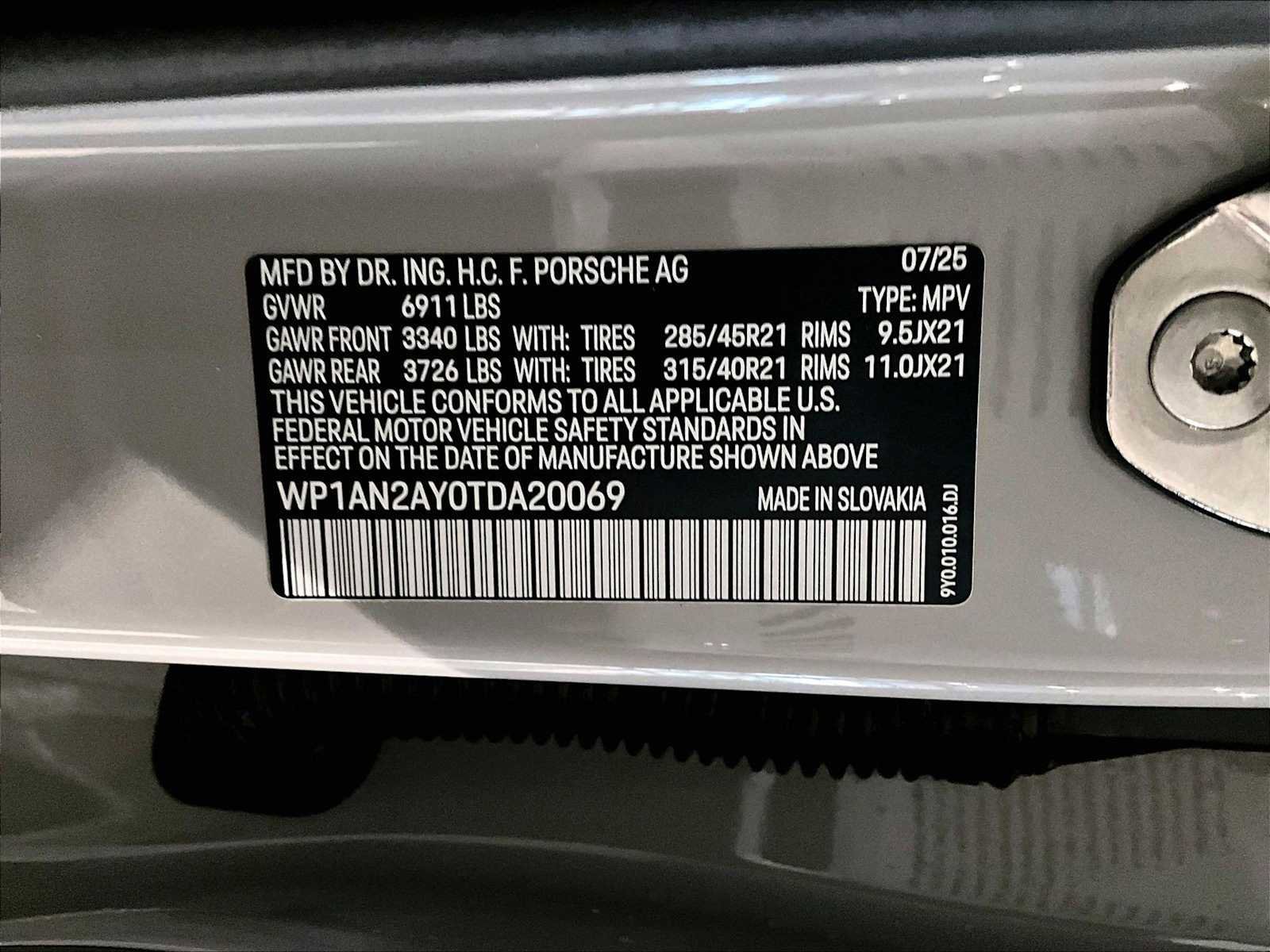 Used 2026 Porsche Cayenne S image 35