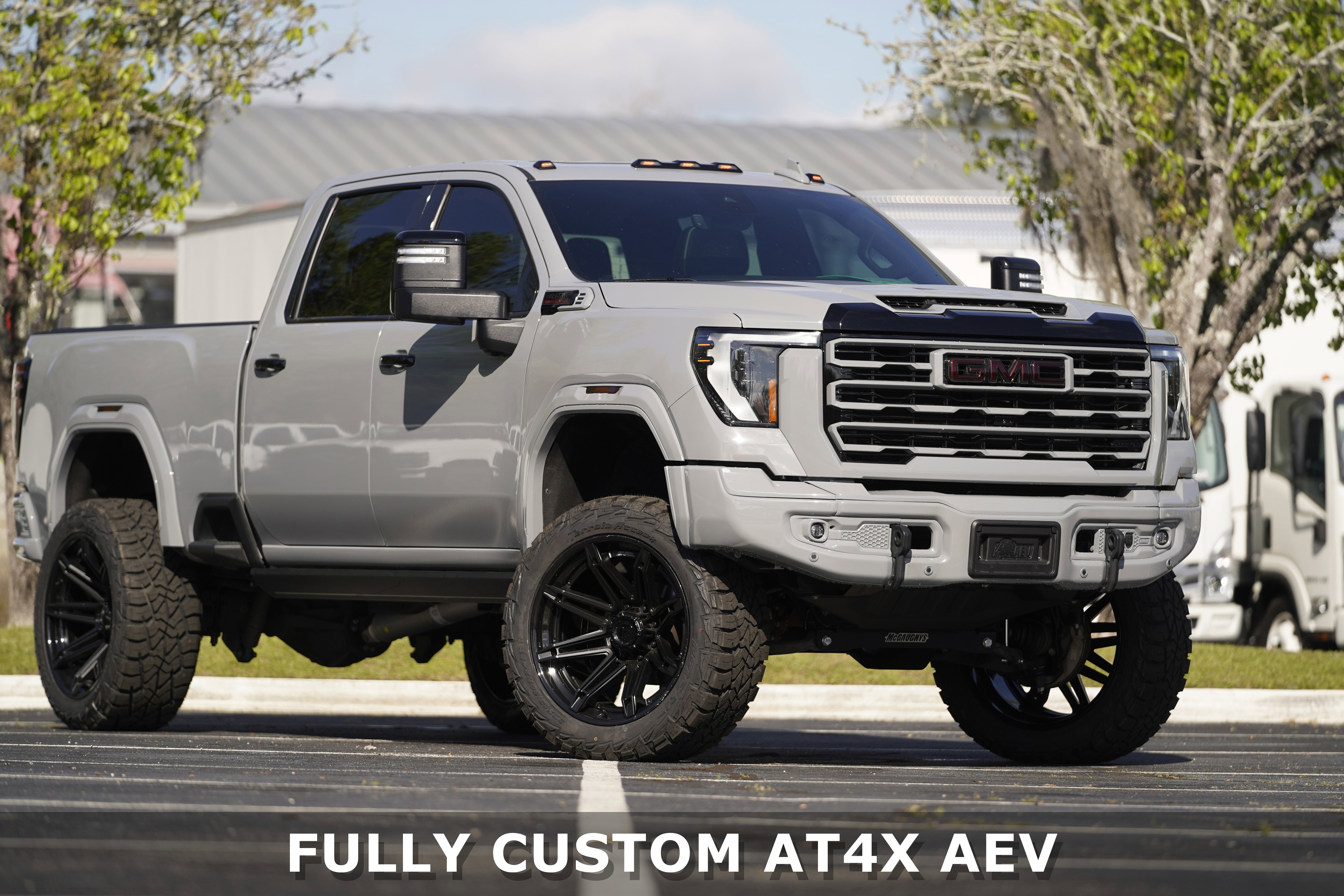 Used 2024 GMC Sierra 2500 AT4X w/ AT4X AEV Edition AWD/4WD image 2