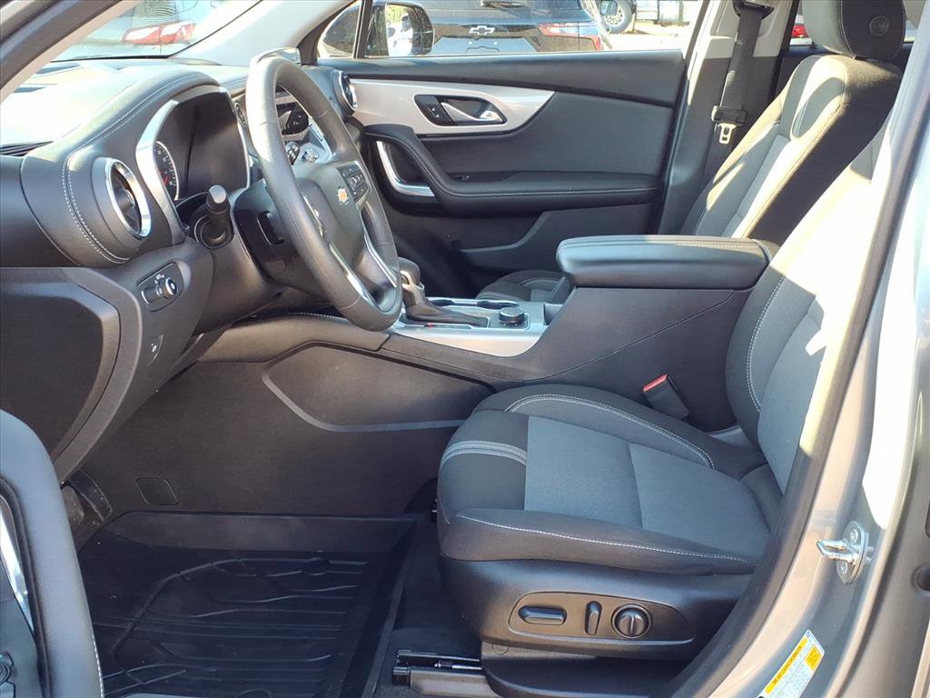 Used 2023 Chevrolet Blazer LT w/ Convenience Package image 4