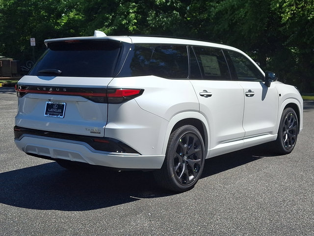 New 2026 Lexus TX 500h AWD image 4