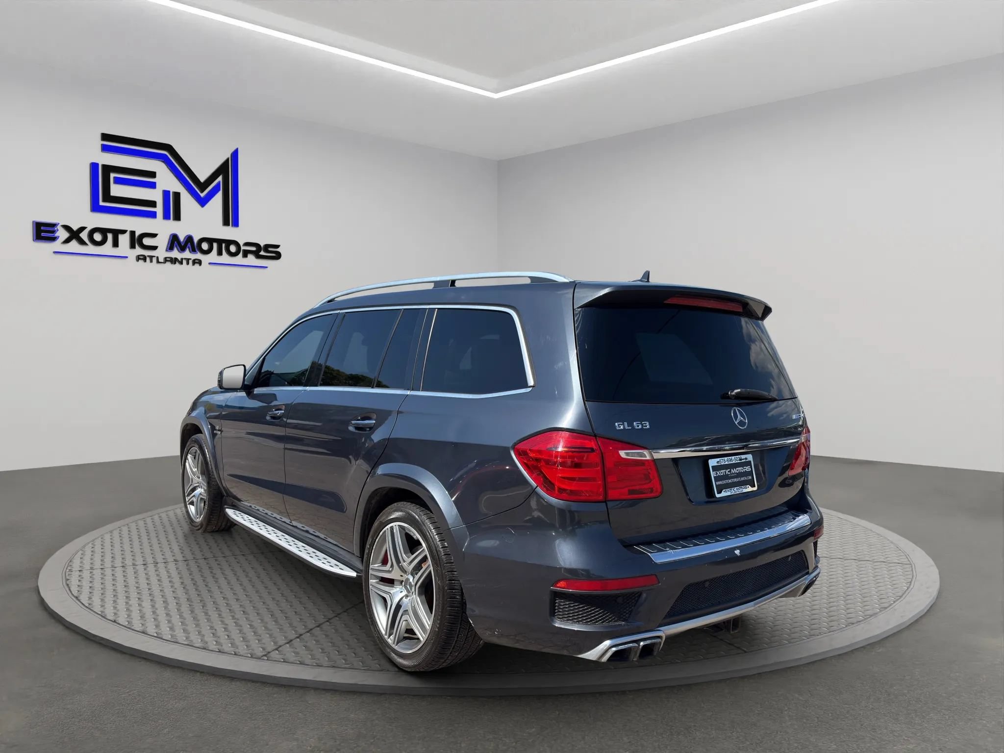 Used 2014 Mercedes-Benz GL 63 AMG 4MATIC image 3