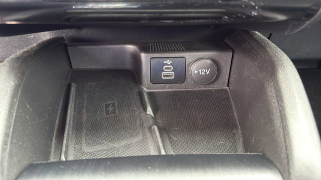 Used 2025 Ford Escape Platinum AWD/4WD image 26