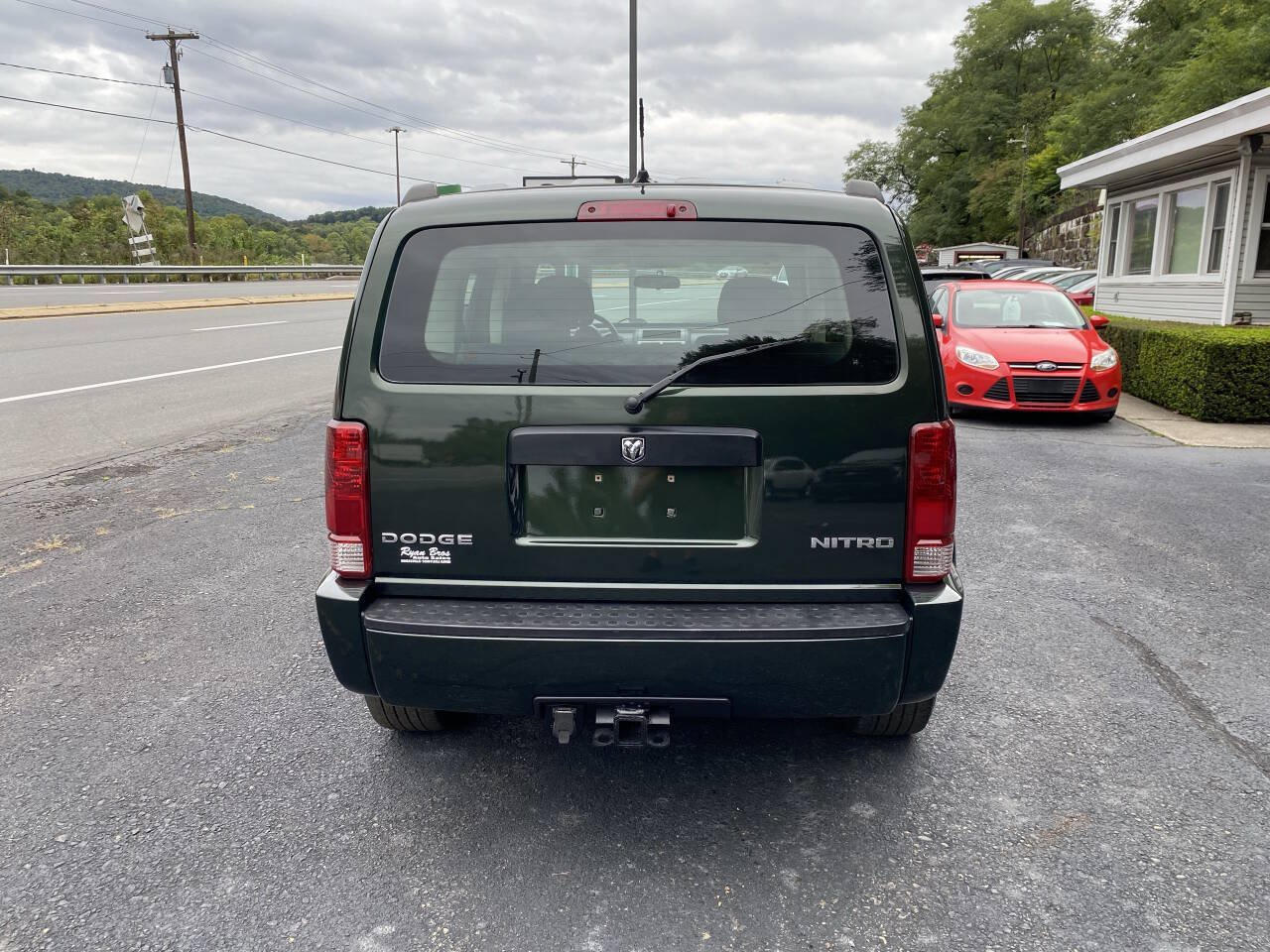 Used 2010 Dodge Nitro SE w/ Chrome Accents Group AWD/4WD image 8