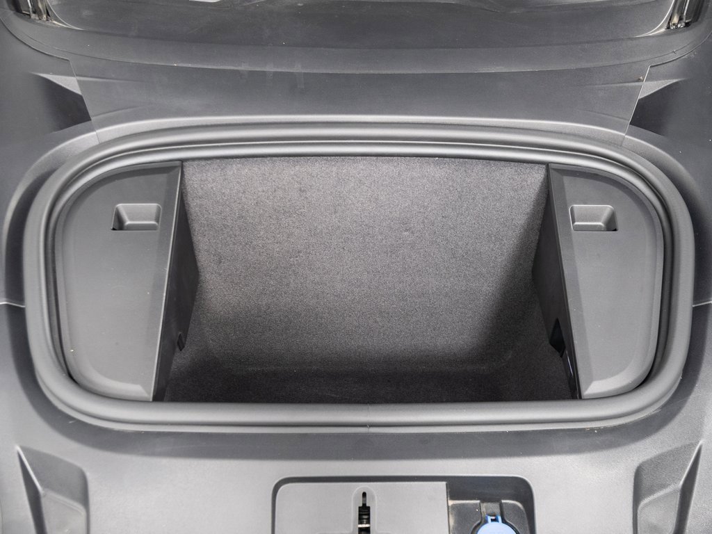 Certified 2023 Porsche Taycan GTS image 34