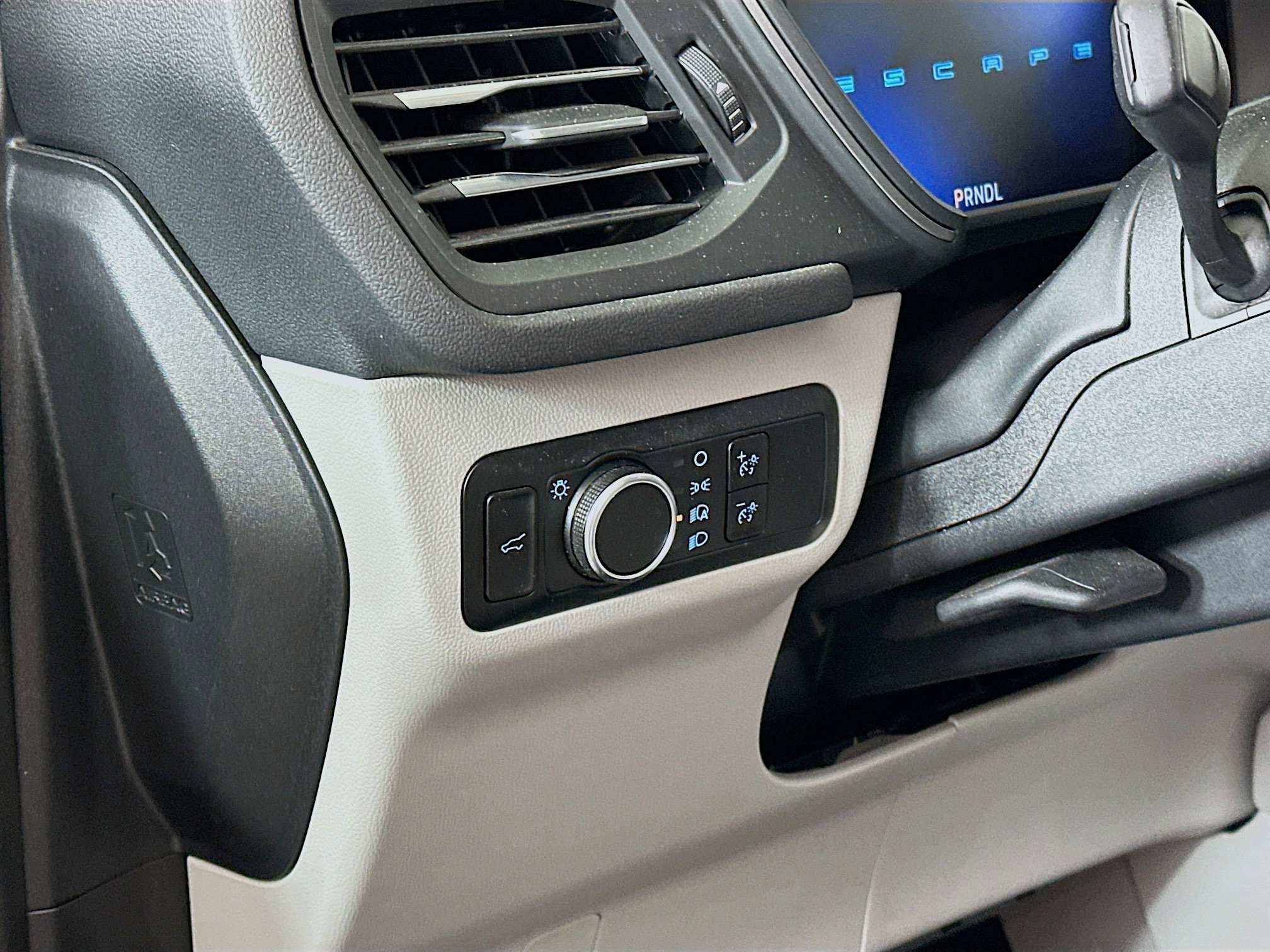 Used 2024 Ford Escape Active image 17