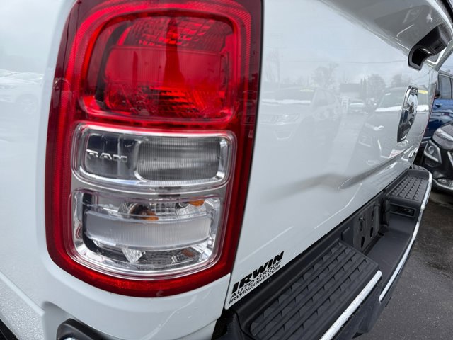 Used 2024 RAM 2500 Tradesman w/ Chrome Appearance Group image 17