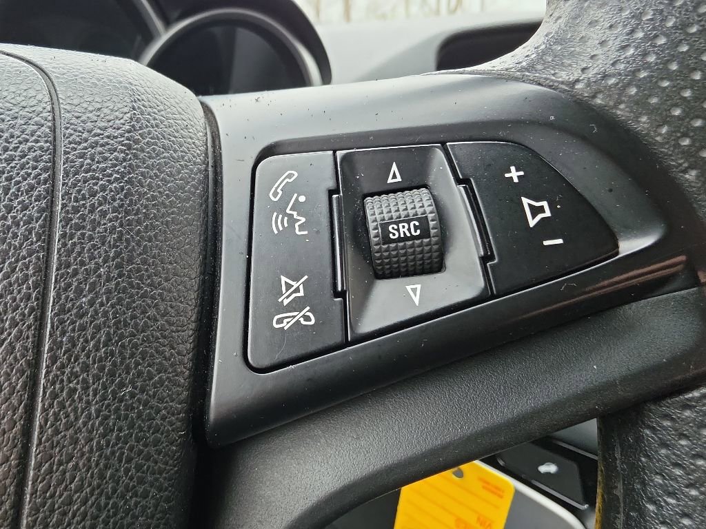 Used 2015 Chevrolet Cruze LT FWD image 8