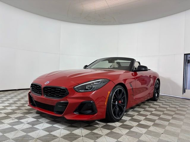 Used 2023 BMW Z4 M40i w/ Premium Package image 3