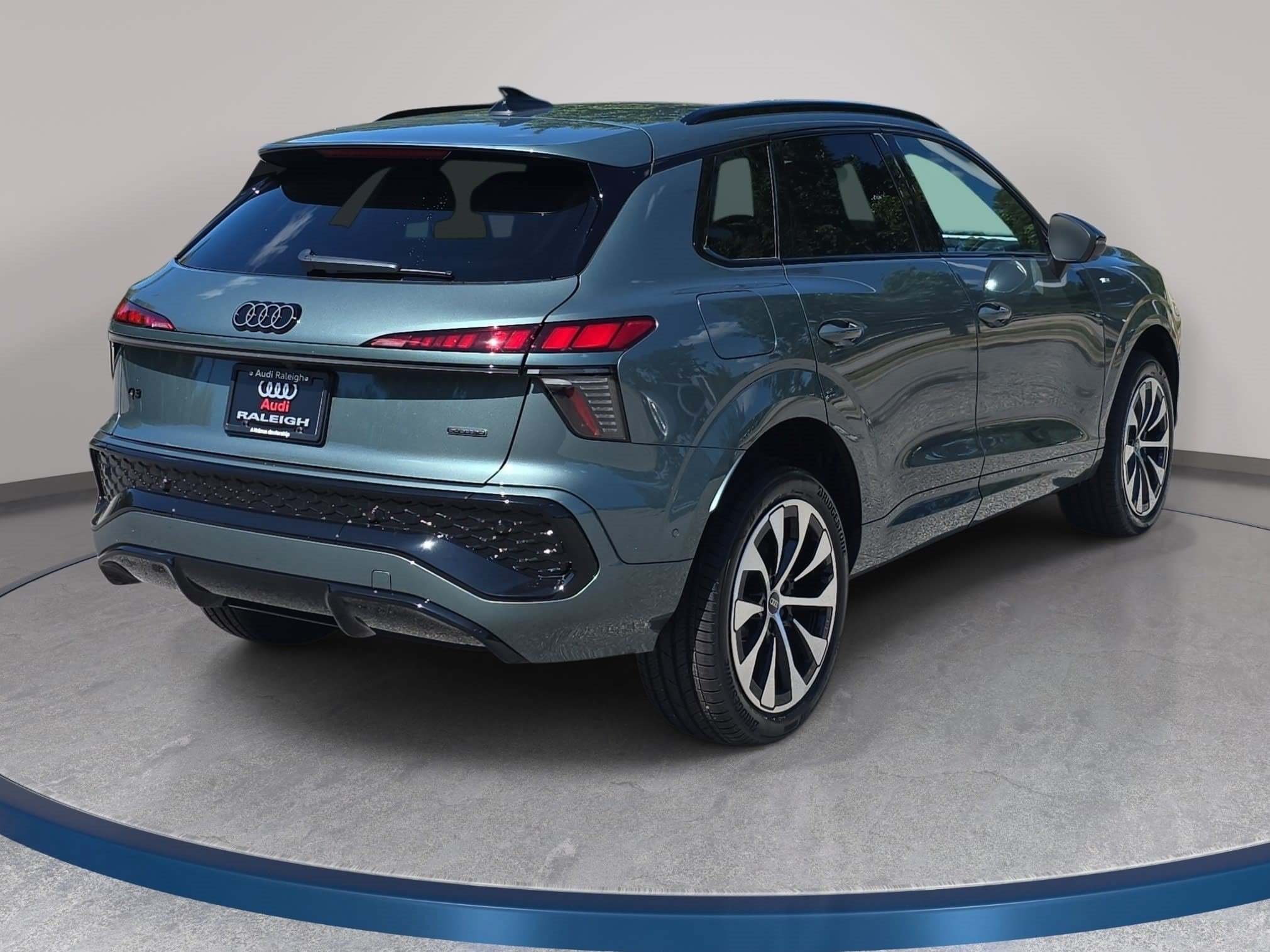 New 2026 Audi Q3 quattro 2.0T AWD/4WD image 6