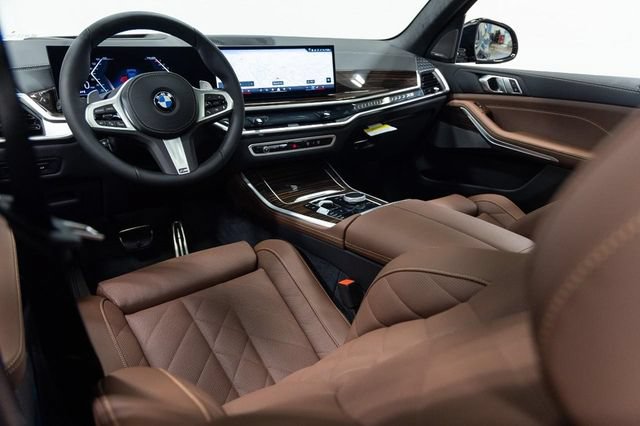 New 2026 BMW X5 xDrive40i w/ M Sport Package AWD/4WD image 22