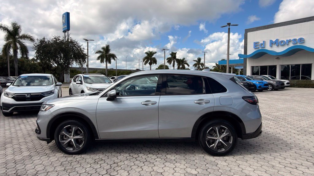 Used 2024 Honda HR-V EX-L image 3