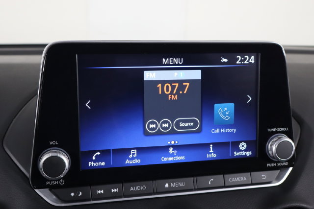 Used 2025 Nissan Sentra SV FWD image 28