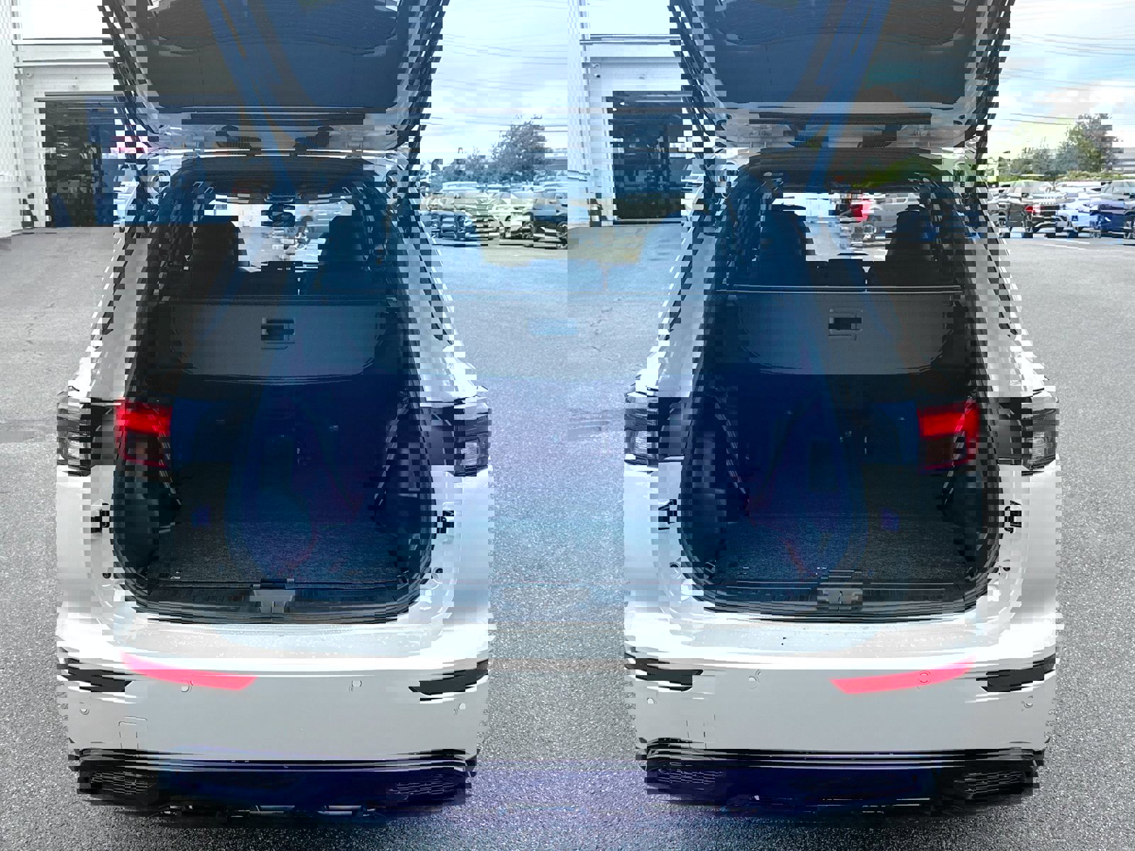 New 2025 Mitsubishi Outlander 4WD Plug-In Hybrid image 23