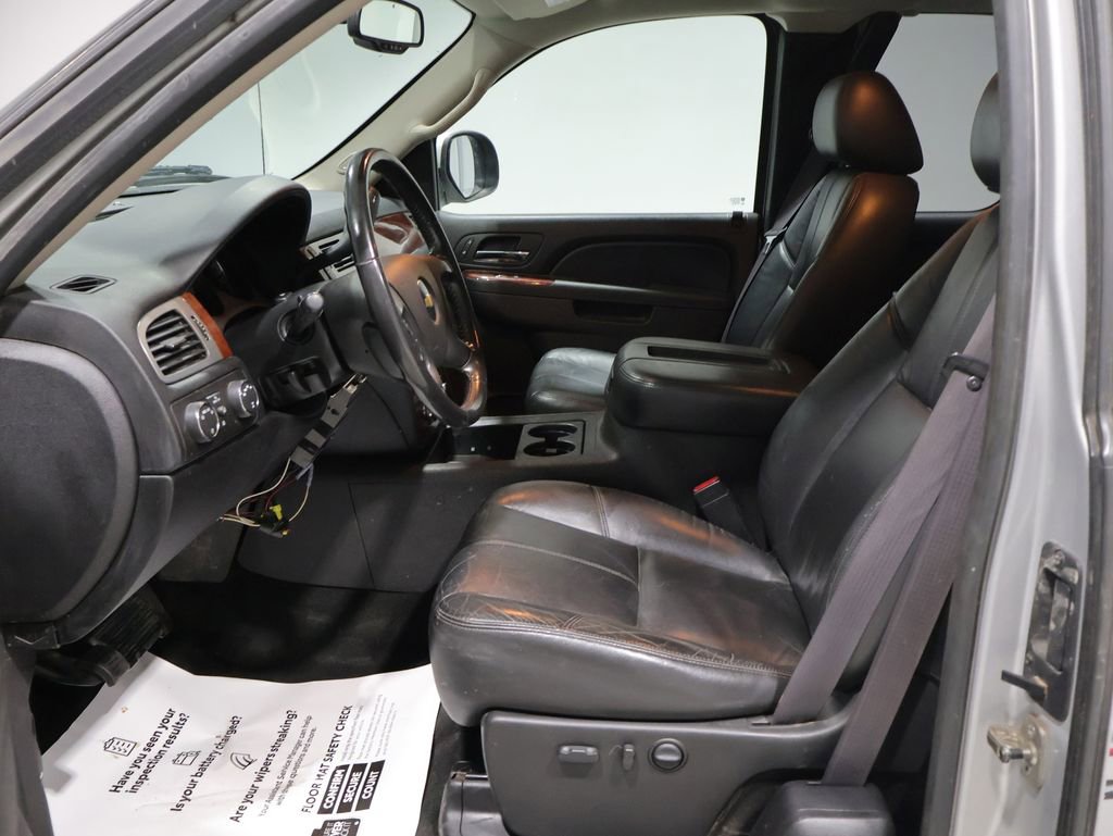 Used 2011 Chevrolet Silverado 1500 LTZ w/ LTZ Plus Package AWD/4WD image 11