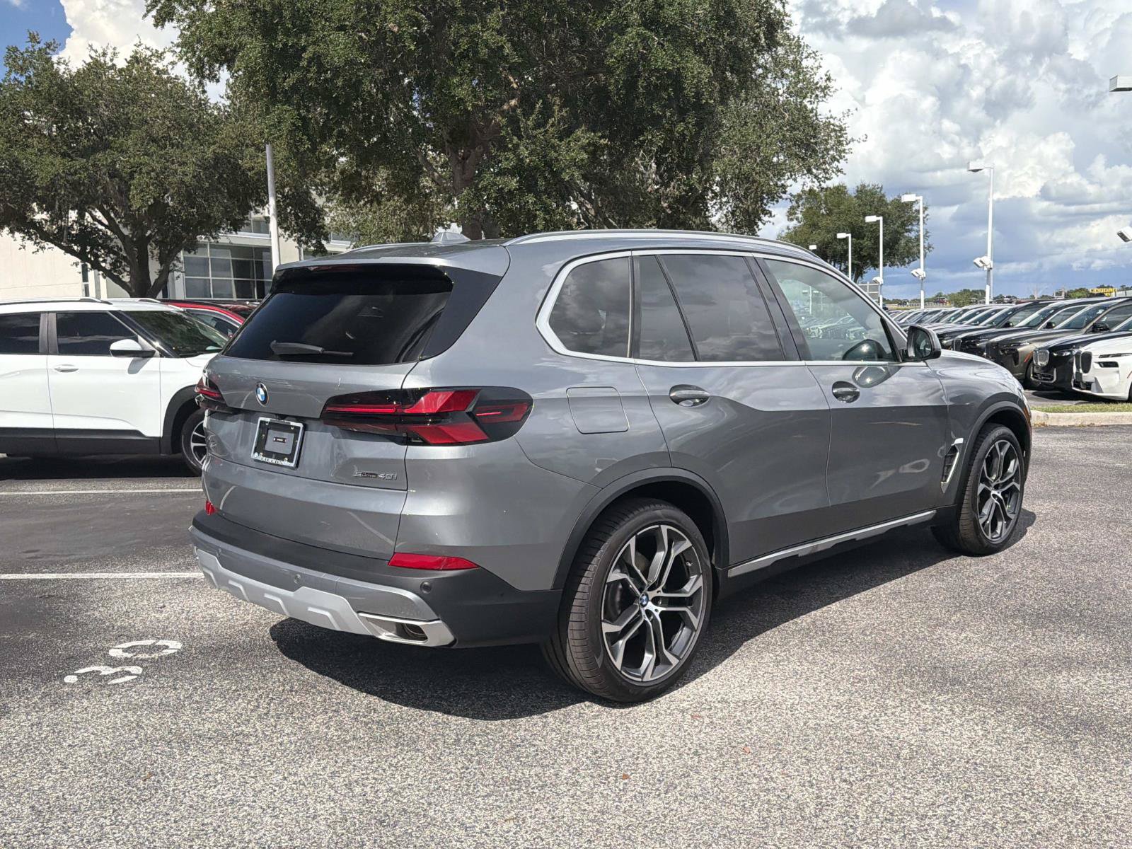 New 2026 BMW X5 sDrive40i RWD image 4