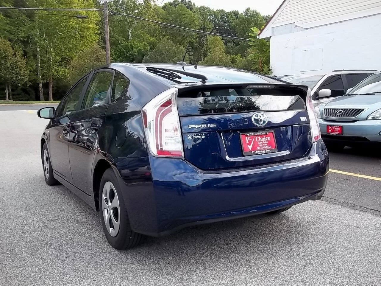 Used 2014 Toyota Prius Three FWD image 3