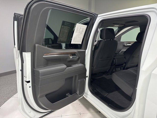 Used 2024 Chevrolet Silverado 1500 LT image 21