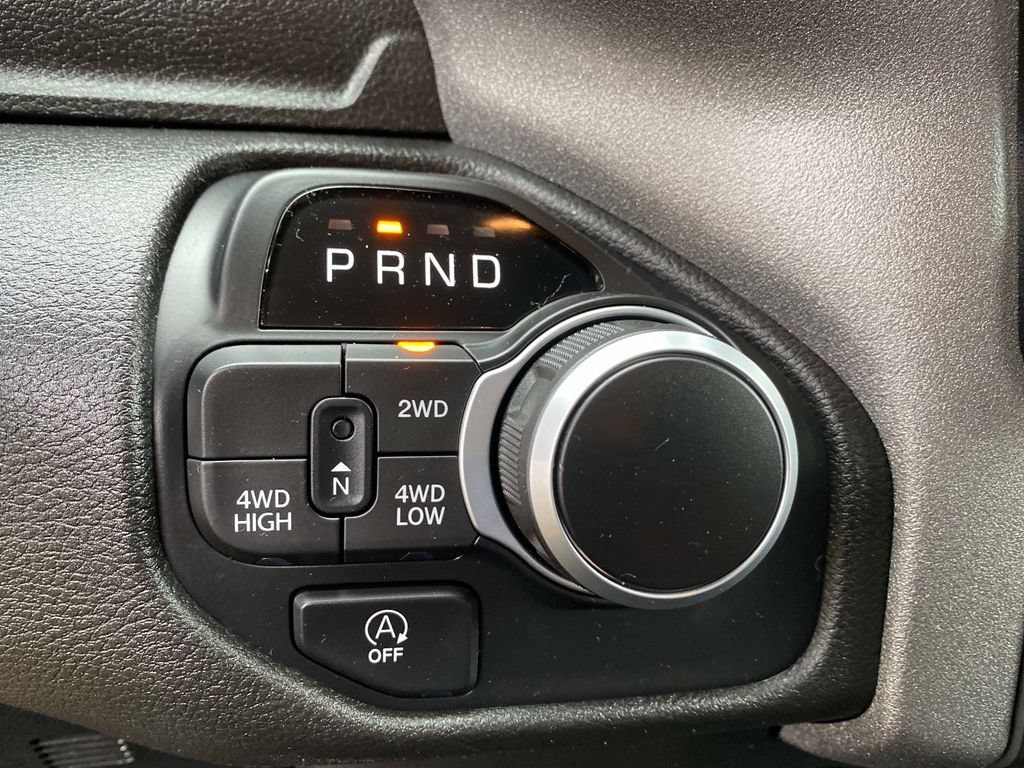 Certified 2025 RAM 1500 Tradesman w/ Night Edition AWD/4WD image 17
