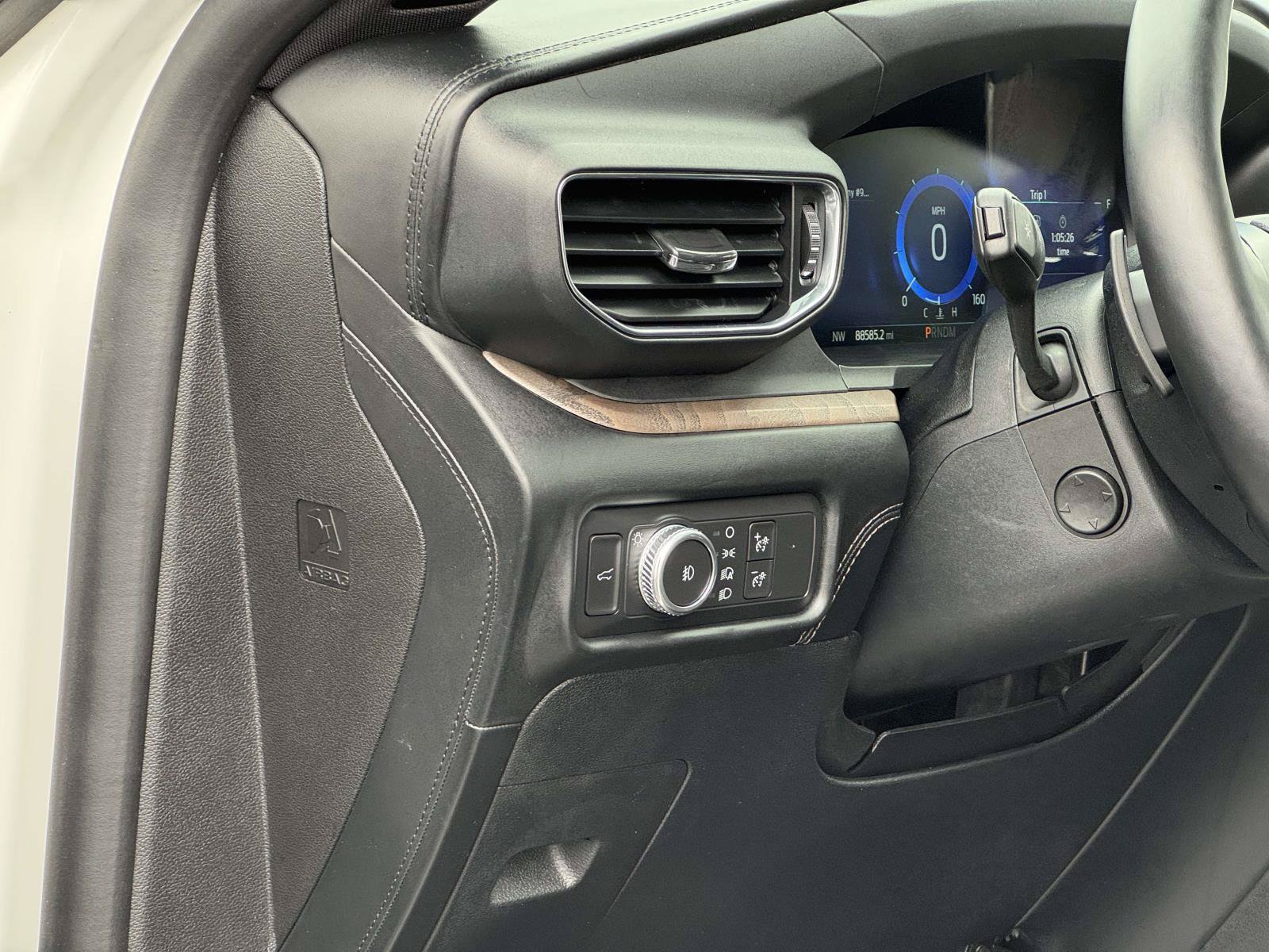 Used 2020 Ford Explorer Platinum AWD/4WD image 13