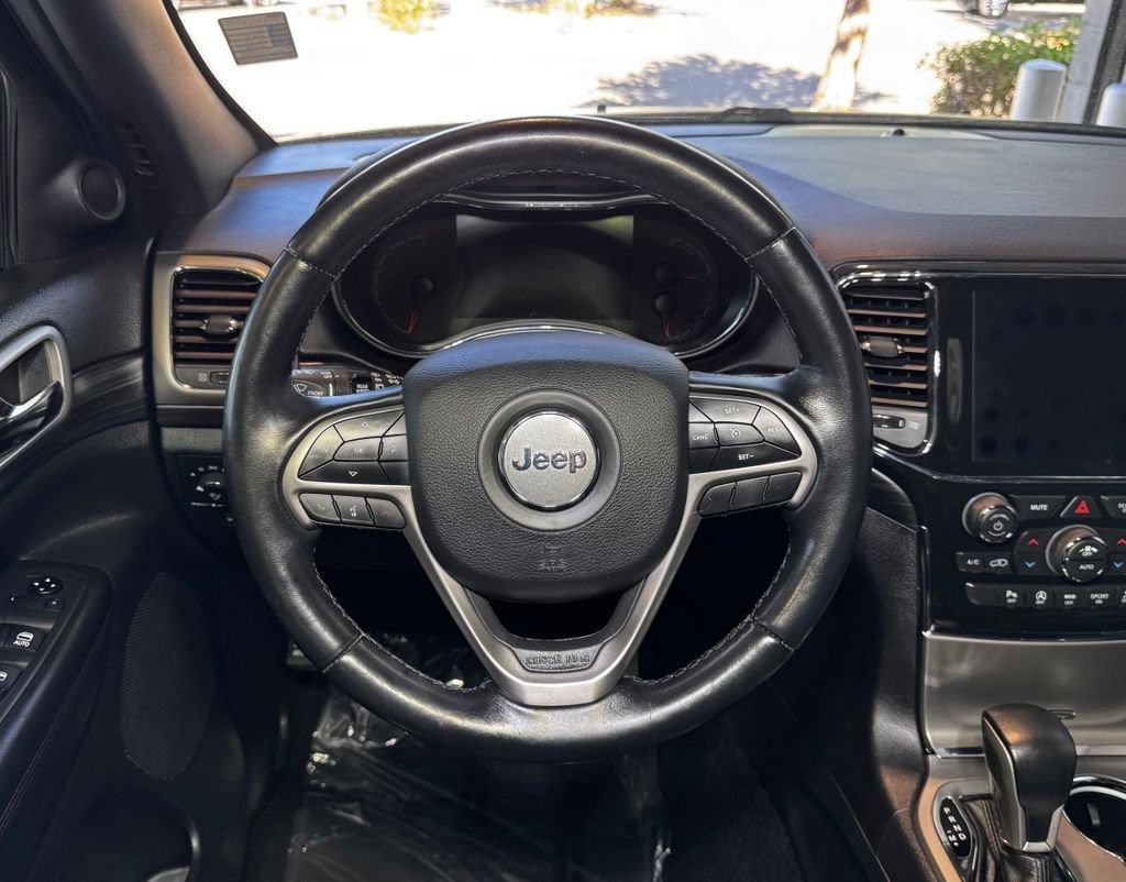 Used 2021 Jeep Grand Cherokee Laredo X AWD/4WD image 15