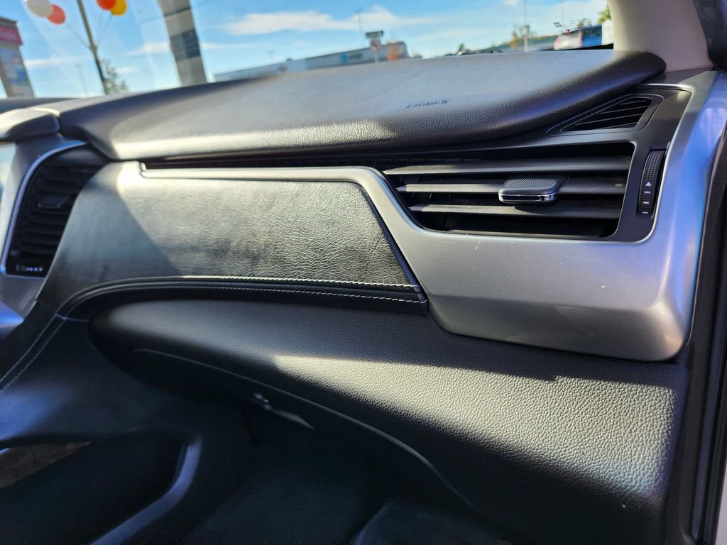 Used 2018 Chevrolet Tahoe LT image 19