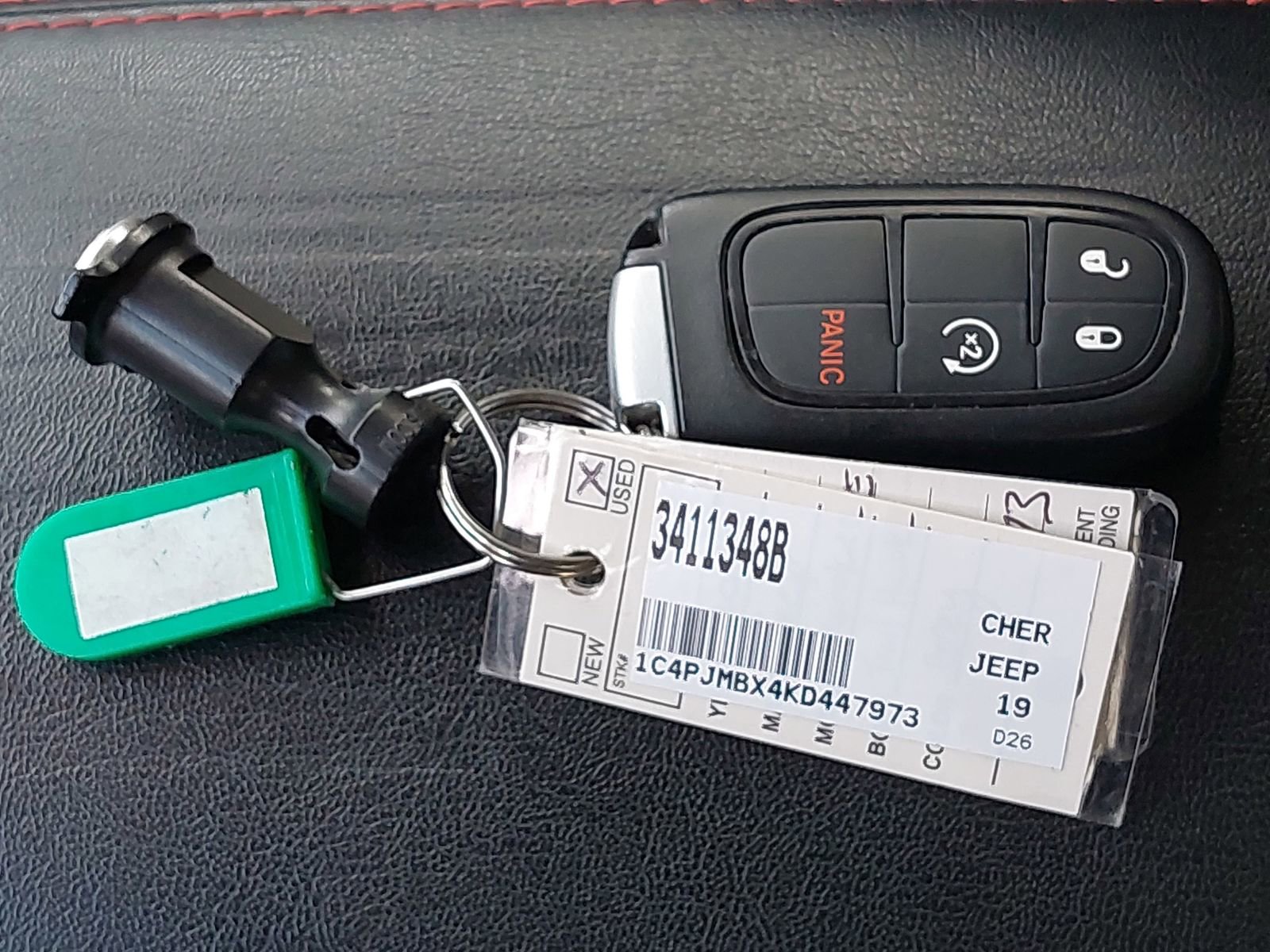 Used 2019 Jeep Cherokee Trailhawk w/ Cold Weather Group image 13