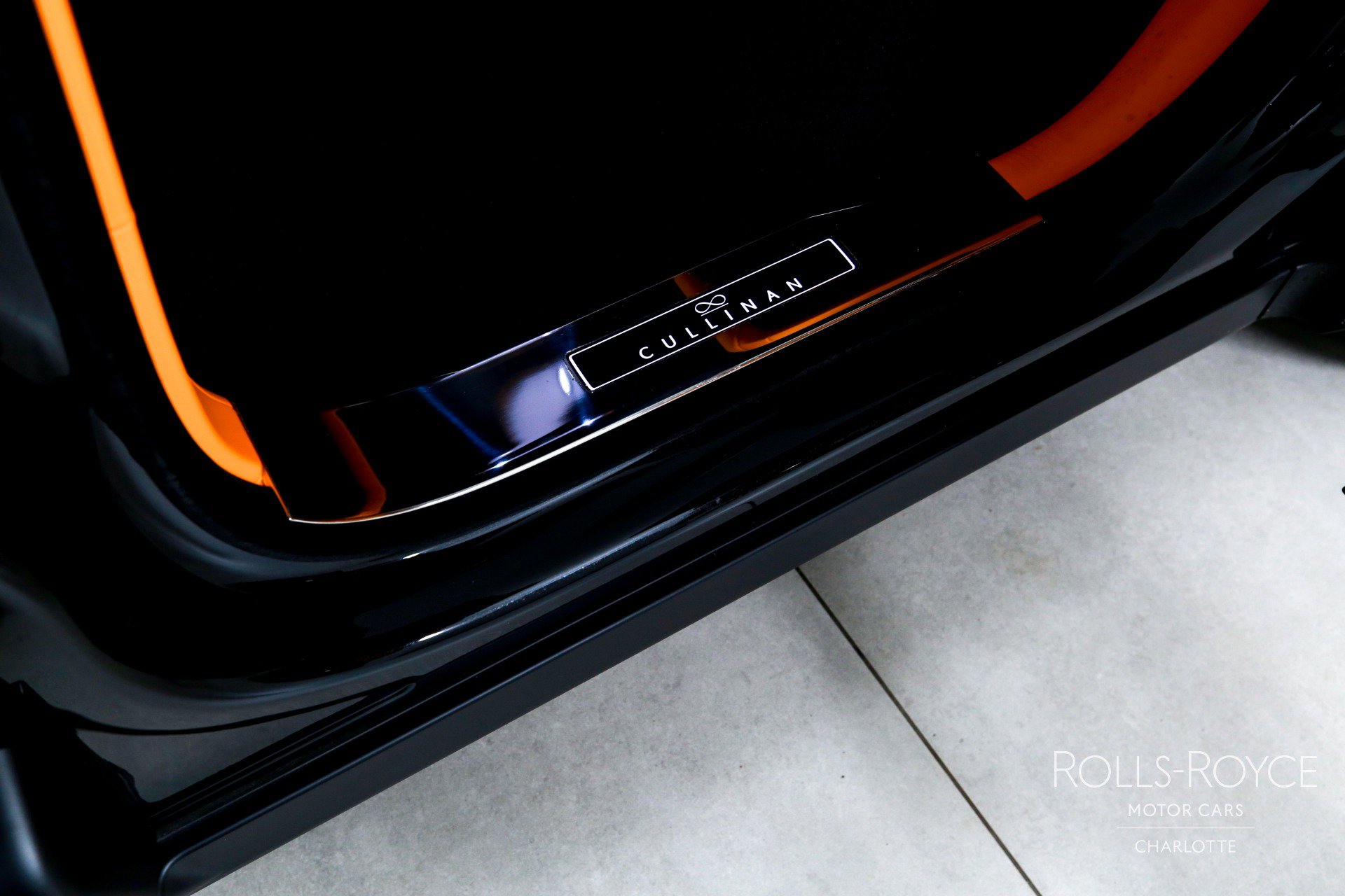 Certified 2023 Rolls-Royce Cullinan Black Badge AWD/4WD image 24