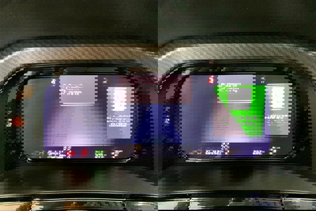 Used 2024 Volkswagen Atlas Peak Edition SE image 23