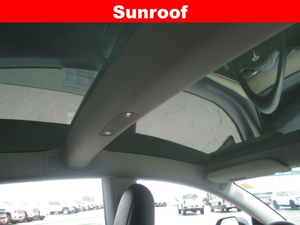 Used 2021 Tesla Model 3 Long Range AWD/4WD image 15
