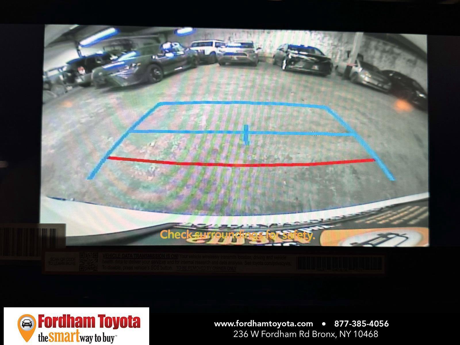 Used 2025 Toyota Sienna XSE w/ XSE Premium Package AWD/4WD image 29