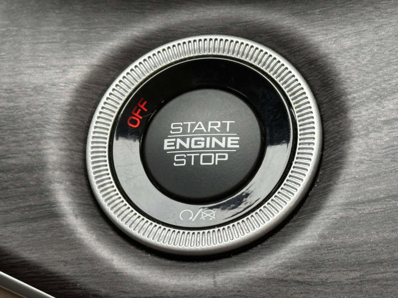 Used 2022 Jeep Grand Cherokee Limited image 30