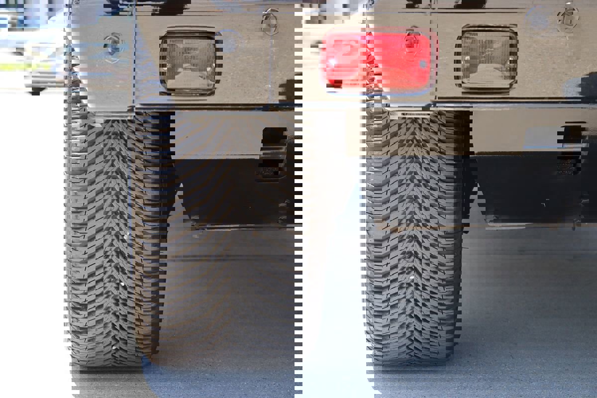 Used 2015 Mercedes-Benz G 63 AMG 4MATIC w/ PA6 Package image 53