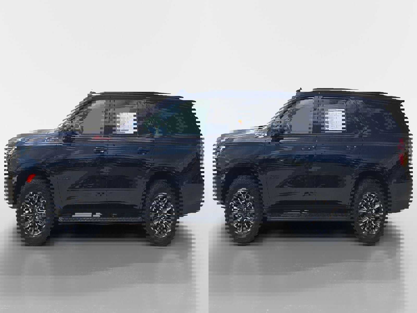 Used 2023 Chevrolet Tahoe Z71 w/ Luxury Package image 6