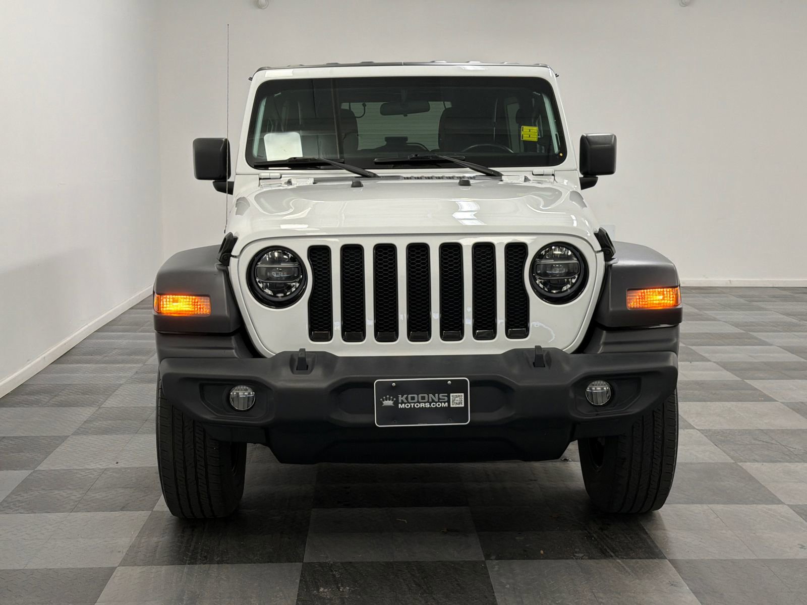 Used 2020 Jeep Wrangler Unlimited Sport video 3
