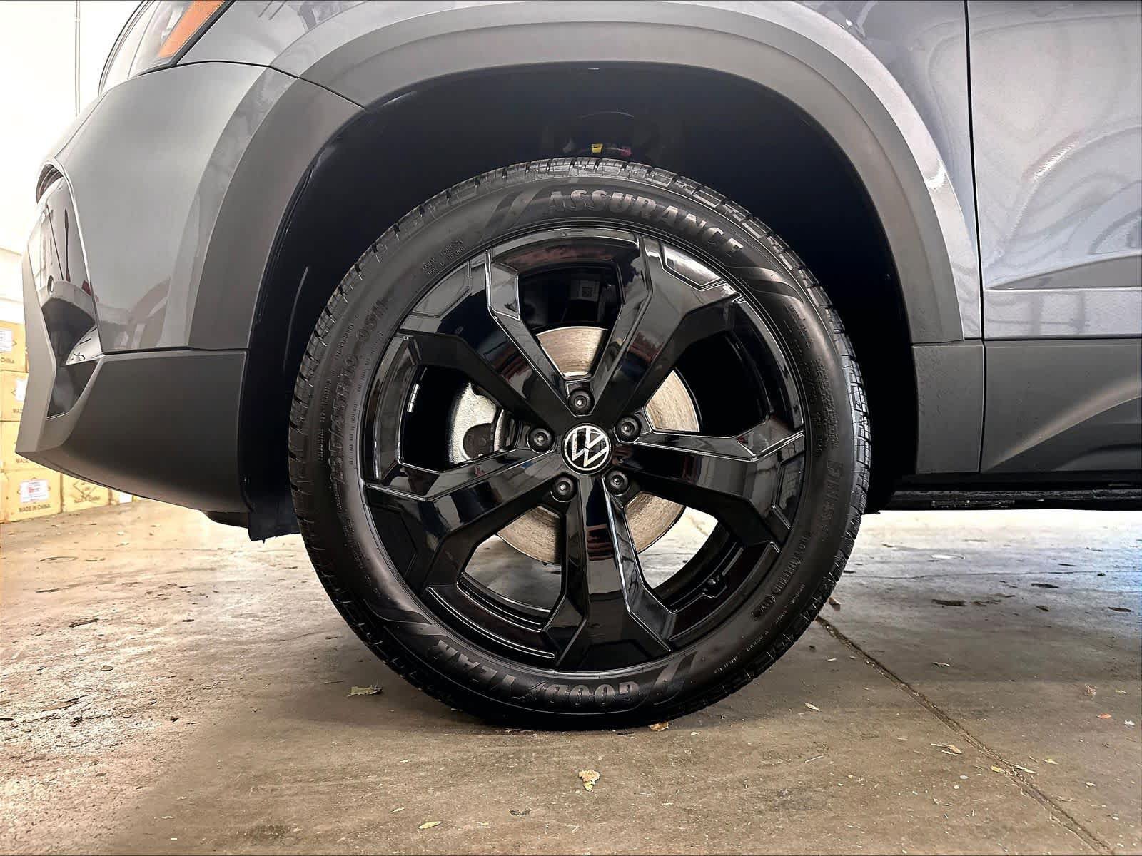 New 2026 Volkswagen Taos SEL AWD/4WD image 13