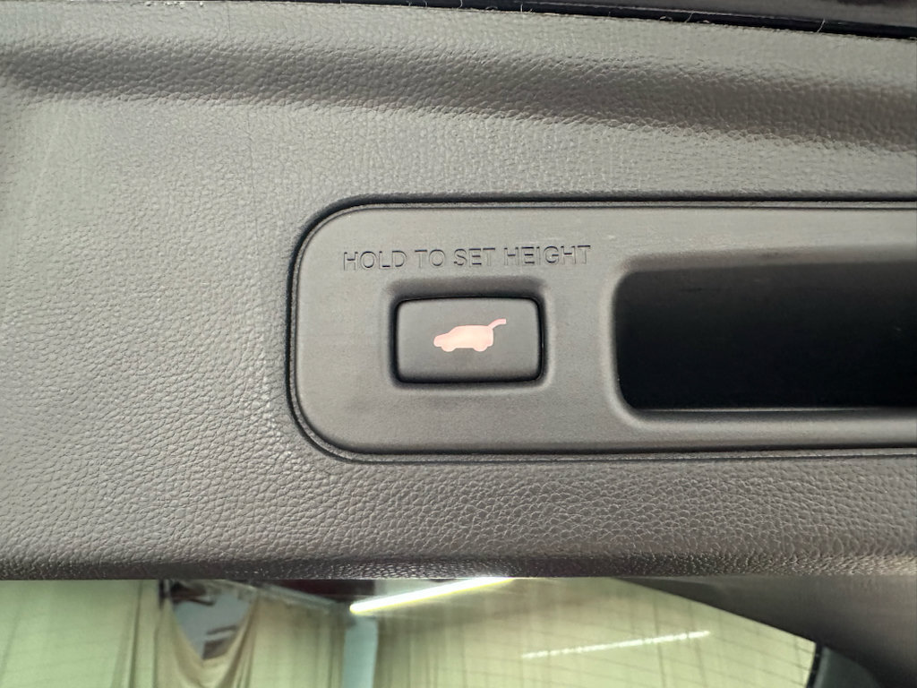 Used 2025 Acura MDX A-Spec w/ Advance Package AWD/4WD image 10