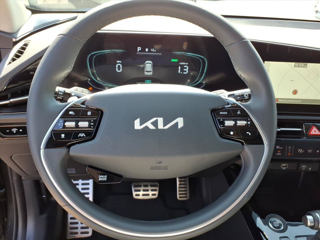 New 2026 Kia Niro SX Touring FWD image 19