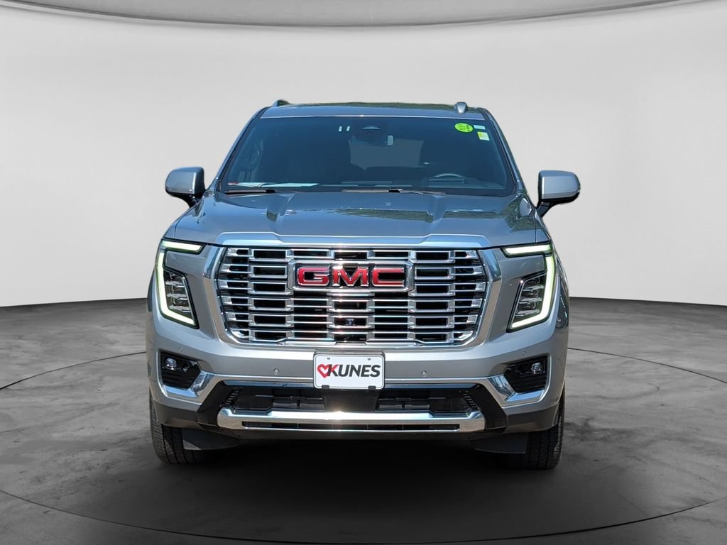 Used 2025 GMC Yukon XL Denali AWD/4WD image 2