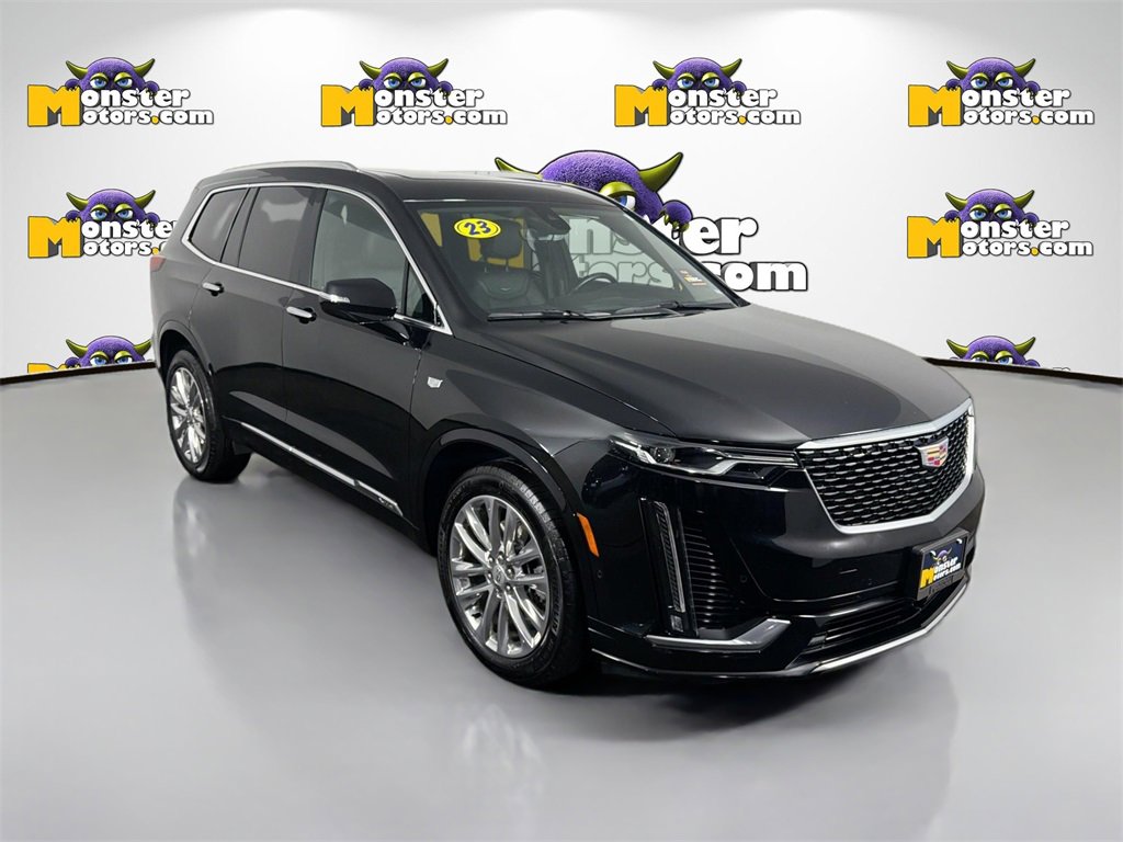 Used 2023 Cadillac XT6 Premium Luxury image 3