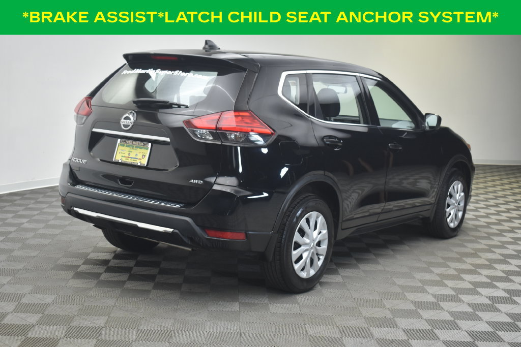 Used 2017 Nissan Rogue S AWD/4WD image 5